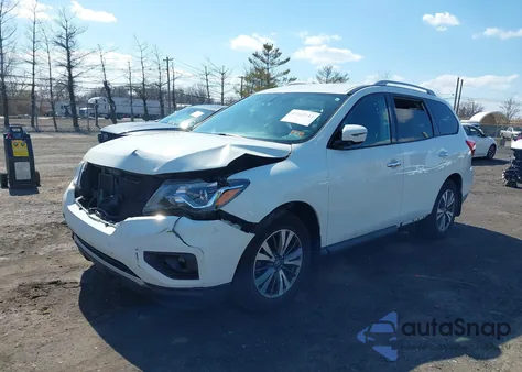 2017 Nissan Pathfinder Sv z USA, uszkodzony, nr VIN 5N1DR2MN0HC648159